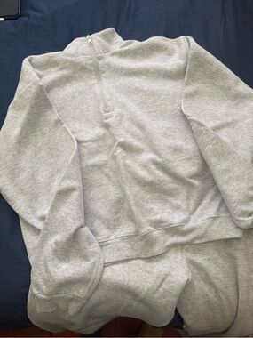 SKIMS Women's Light Gray quarter-zip lounge set
